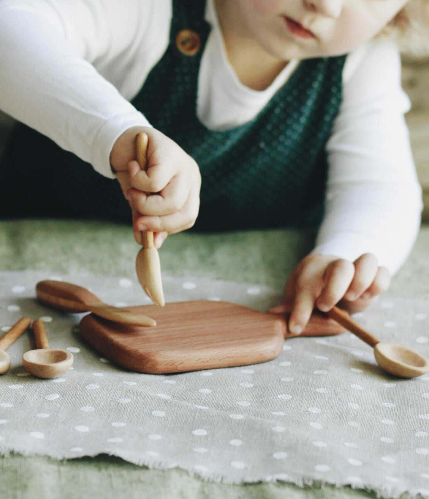 
                  
                    Handcrafted Toys Handmade Wooden Cutting Board and Wooden Knife - blueottertoys - TPBWK
                  
                